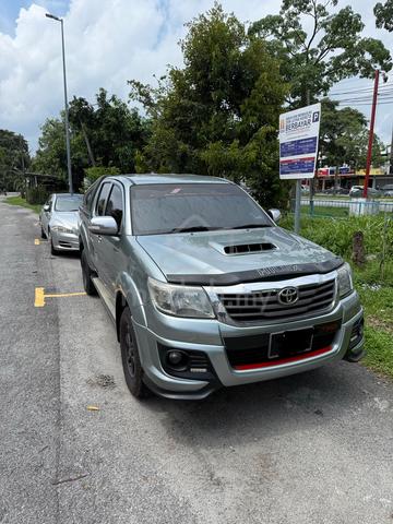 2012 Toyota HILUX 2.5 G (A) - 2