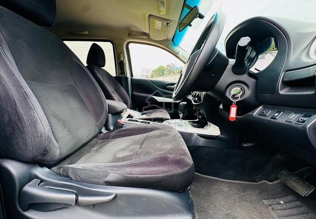 2020-Nissan NAVARA SE 2.5 (A)NP300 4WD - 4