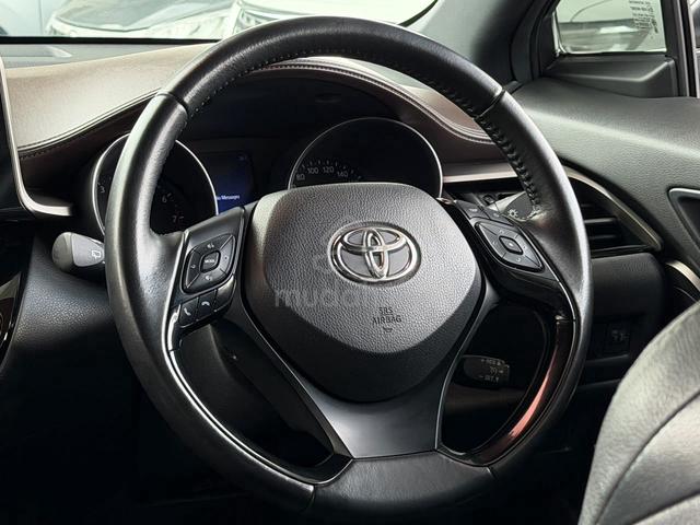 TOYOTA C-HR 1.8 (a) F.S.R FREE WARRANTY 3 YEAR - 5