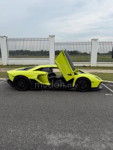 Lamborghini AVENTADOR - 2