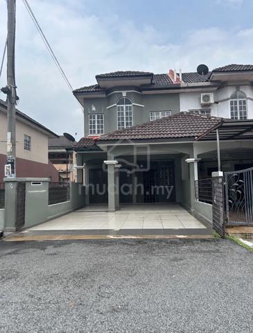 End Lot Bayak Parking Teres 2 Tingkat Bandar Puteri Klang 1