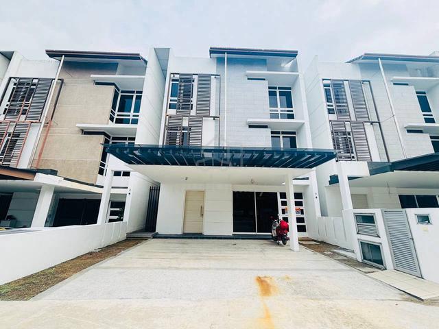 Two And Half Storey Hyperlink Duta Villa Presint 14 Putrajaya 1