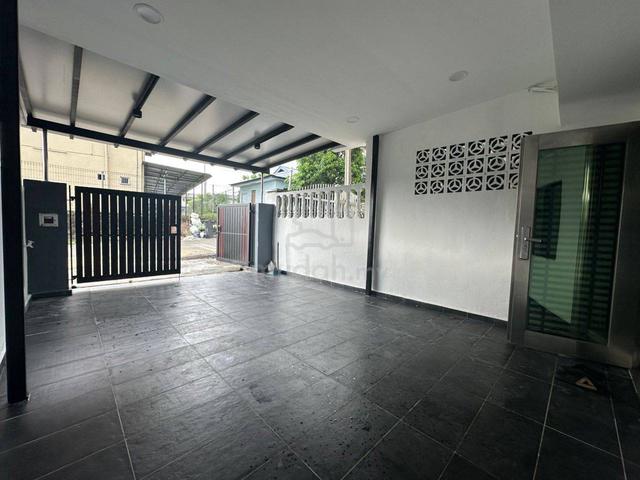 Ulu Tiram / Double Storey / Fully Renovated / Low Cost / Freehold 1