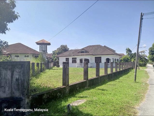 Rumah Banglo Subsale Untuk Dijual Kg Wakaf bharu,Gong Badak 1