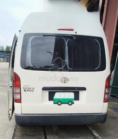 2011 Toyota HIACE 2.5 KDH202R FACELIFT (M) - 2