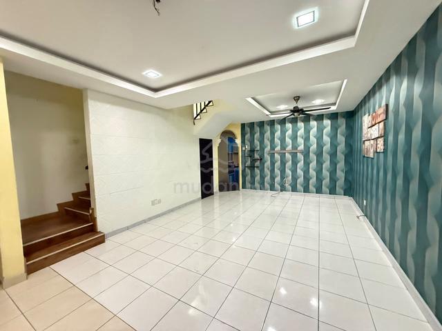 (Reno+Nice) 3 Storey Terrace Subang Impian Uranus U5 Subang Bestari 1