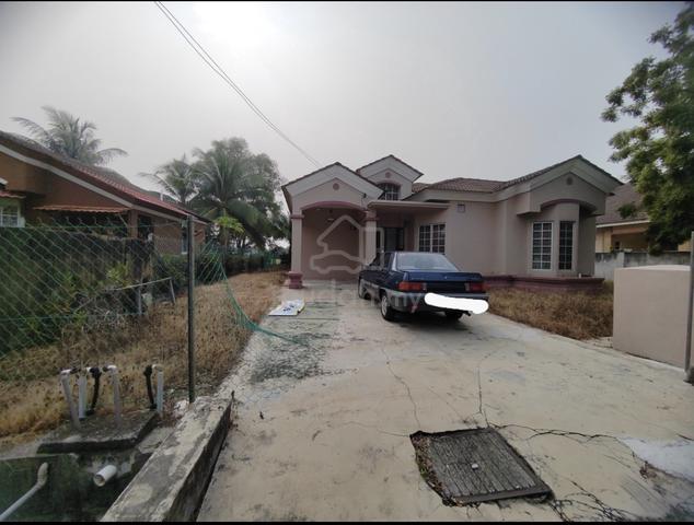Banglo Setingkat Taman Sepang Putra, Sg Pelek 1