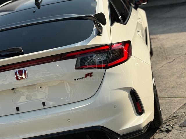 BEST PRICE 2024 Honda CIVIC 2.0 TYPE R FL5 GRED 5A - 3