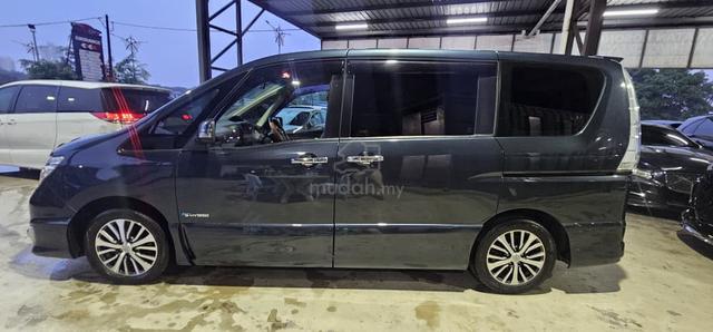 Nissan SERENA 2.0 S-HYBRID PREMIUM HIGHWAY STAR - 5
