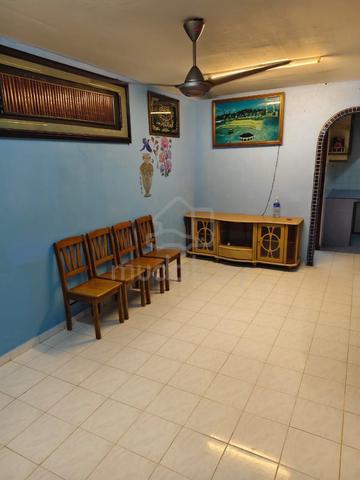 Flat Puchong Permai 1