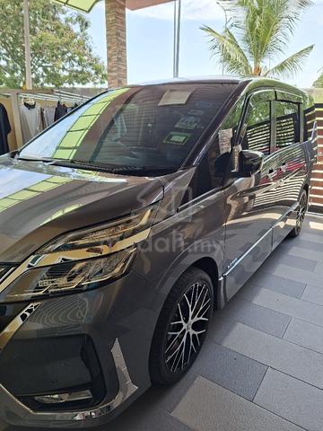 2025 Nissan SERENA 2.0 S-HYBRID PREMIUM HIGHWAY - 2