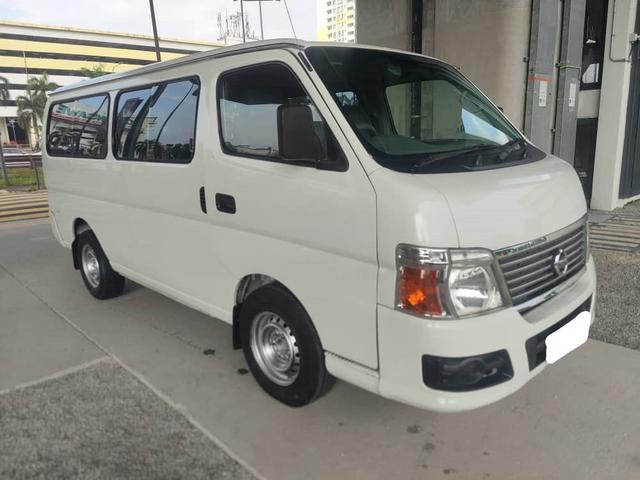 2011 Nissan Urvan (3.0) Window Van 14 seat - 1
