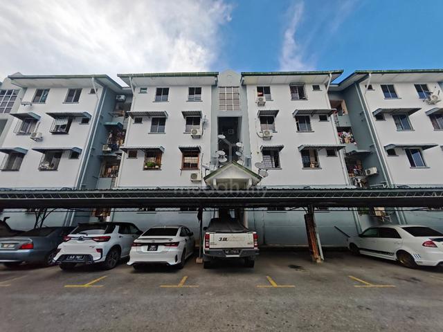 Regency Park Apartment 1