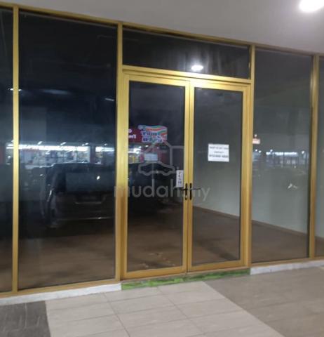 Ground Floor shop to let 1
