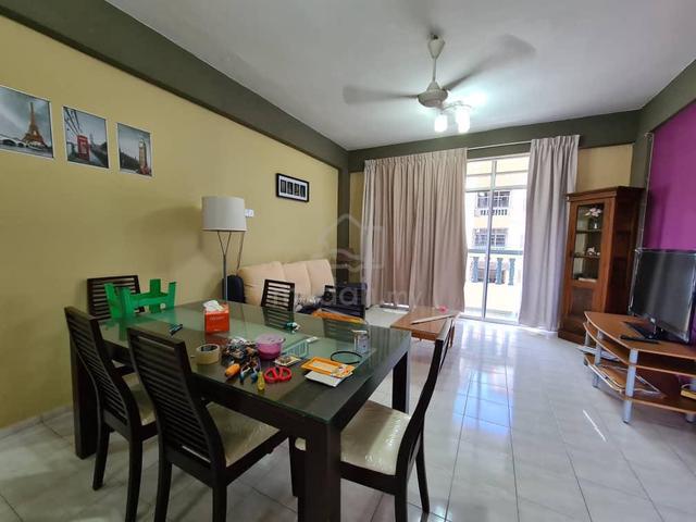 Room For RentPangsapuri Indah Near Hospital Muar 1