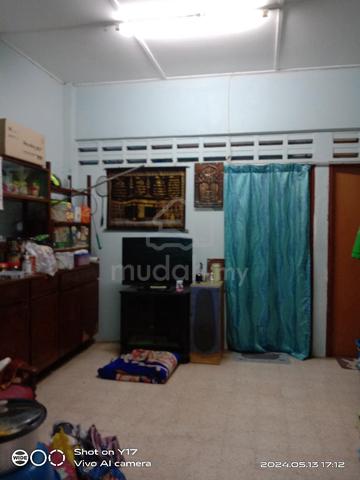 Jalan Haji Salleh 1