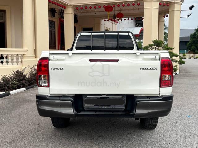 2017 Toyota HILUX SINGLE CAB 2.4 (M) - 4