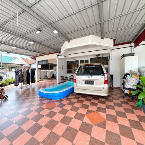GOOD LOCATION l CORNER LOT @ Jln Rumbia, Taman Daya 1