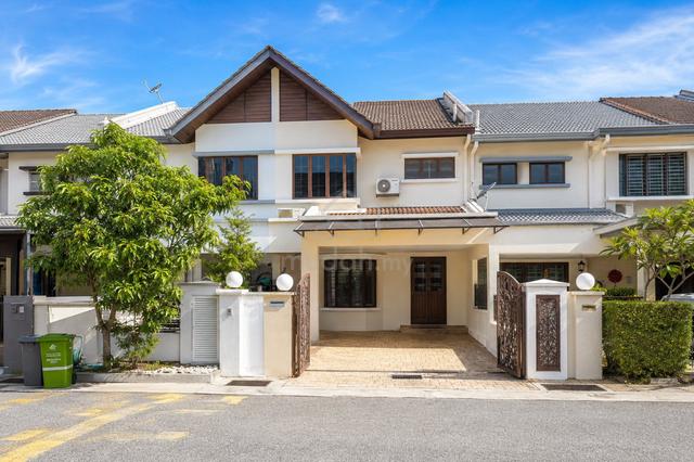 Double Storey Terrace 22x75 Facing Garden. Safa Terraces Desa ParkCity 1