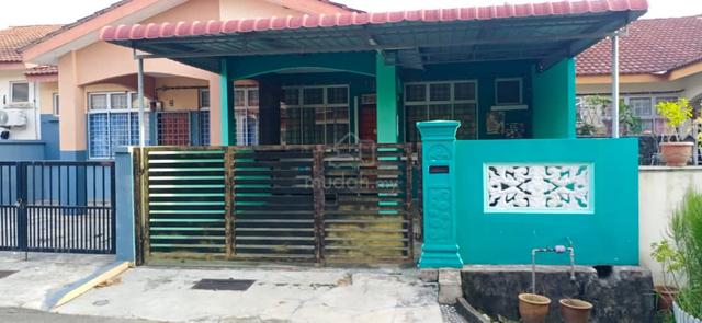 Lukut Taman Makmur Single Storey House for Sale 1
