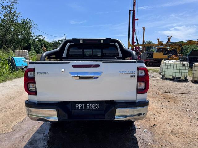 2021 Toyota HILUX 2.4 V MY17 AN120 FACELIFT II (A) - 3