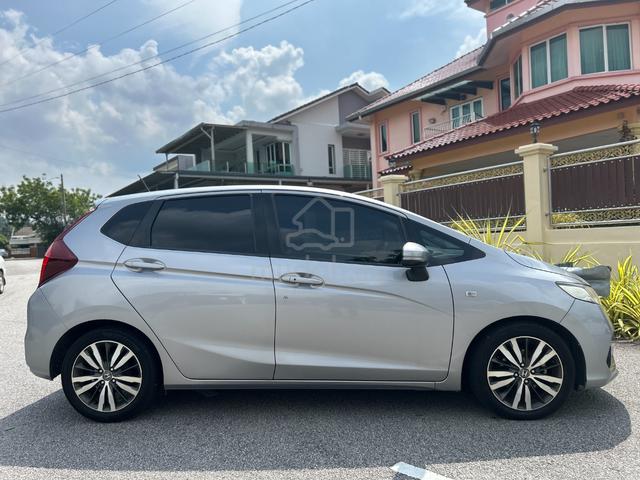 2017 Honda JAZZ 1.5 E SPEC FSR(A)NO PRO FEES - 4