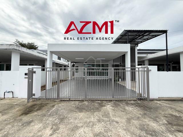 Well Maintained Curtin Water Single Storey Semi Detached Senadin Miri 1