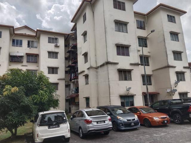 Oakwood Court 1