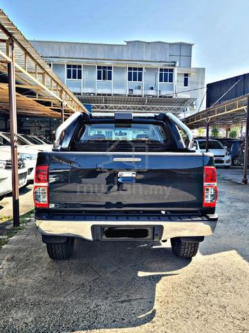 2013 Toyota HILUX 2.5 G VNT (A) TIP TOP NEW TYRES - 4