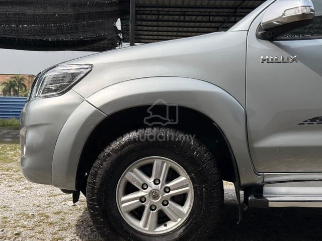 2012 Toyota HILUX 2.5 G - 4