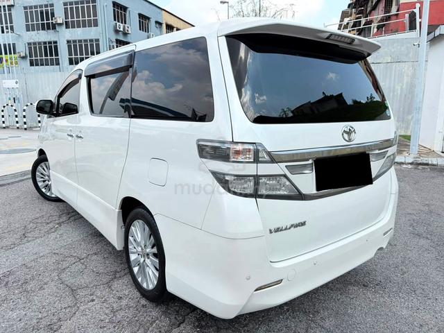 Toyota VELLFIRE 2.4 ZG HomeTheate PilotSeat S.Roof - 2