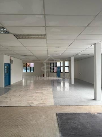 3rd floor Shop-Office for rent | Corner | 2484sqft  1