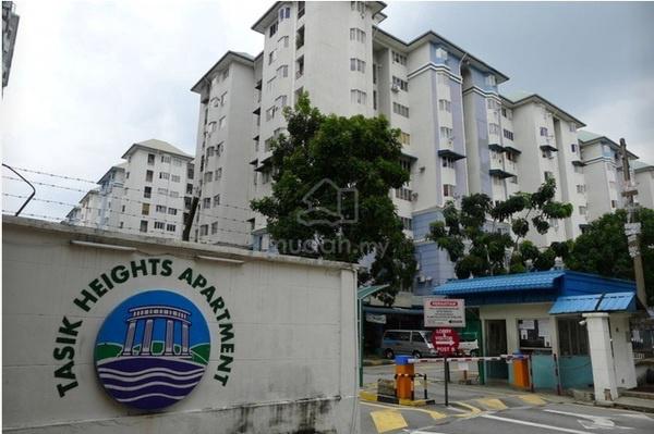 Tasik Heights Apartment 1