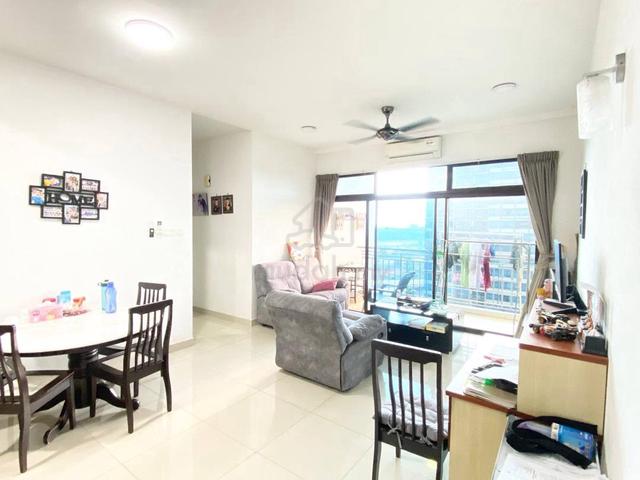 Seri Austin Residence Luxury Apartment 1