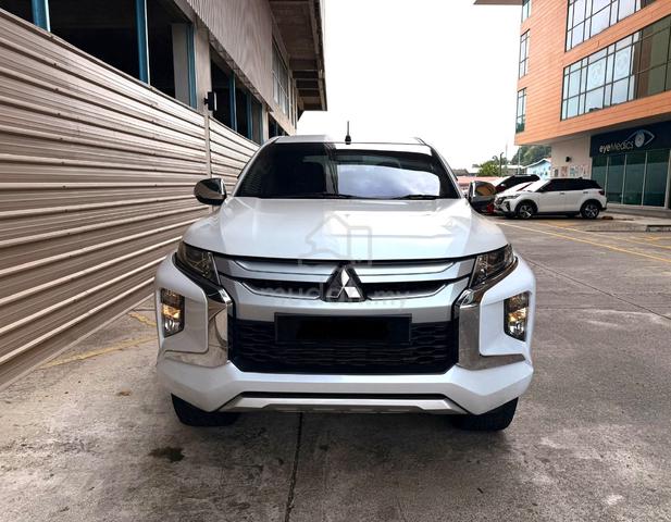 Mitsubishi TRITON 2.4 VGT PREMIUM 2022 - 3