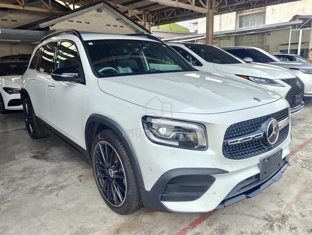 2021 Mercedes Benz GLB250 AMG 4MATIC BLACK EDITION - 1