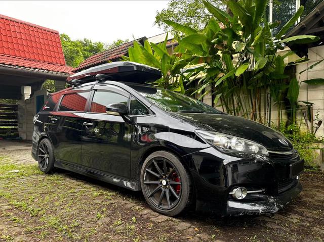 2011 Toyota WISH 1.8 S (A) - 1