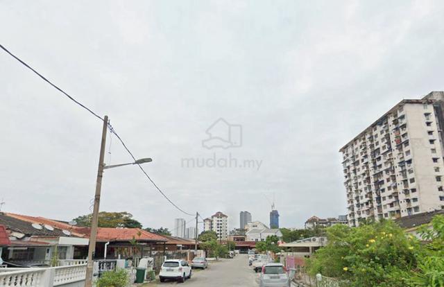 Single Storey Terrace Renovated at Jelutong Greenlane 1