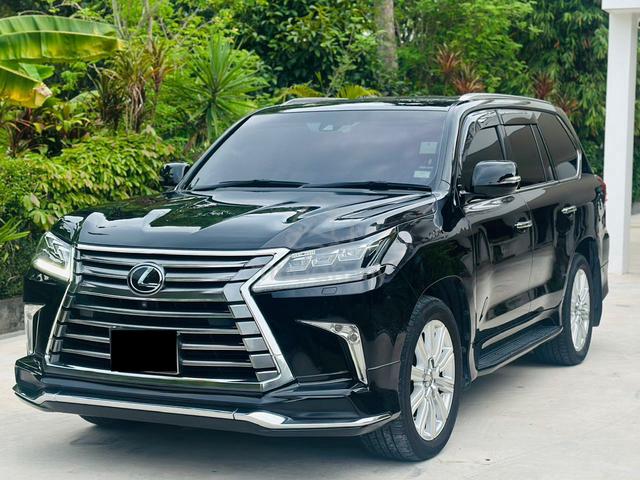 2017 Lexus LX570 5.7 (A) MIL 50K KM ONLY - 1