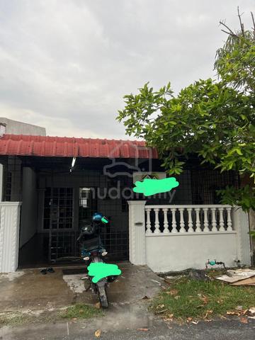 Rumah untuk disewakan taman kerian Parit Buntar 1