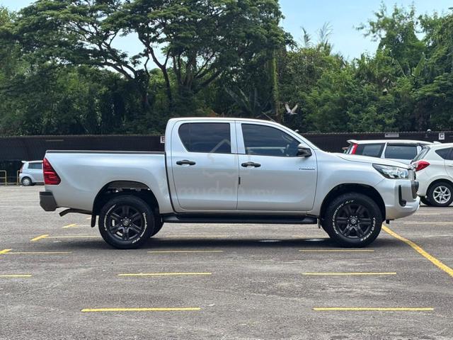 2023 Toyota HILUX DOUBLE CAB 2.4 E 4X4 (A) - 5