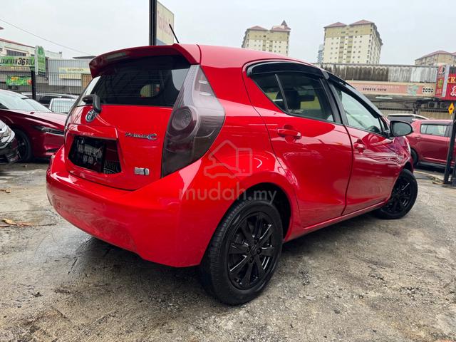Toyota PRIUS C 1.5 (HYBRID) (A) Push Start - 4