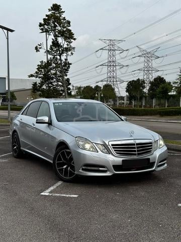2011 Mercedes Benz E-CLASS 1.8 250 CGI E250 - 1
