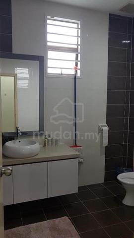 2-storey Terraced House For Sale, 4 Bedroom, 2453 Sq.ft, Dengkil 