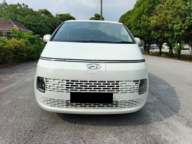 CASH BACK L/SEAT 2023 Hyundai STARIA 2.2 REV CAM - 4