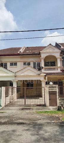 Double Storey Terrace House in Bandar Bukit Puchong Facing Playground 1