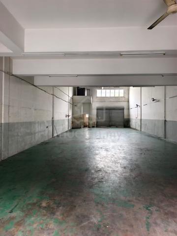 Strategic Location 1 1/2 Storey Link Factory Taman Sri Muda Shah Alam 1