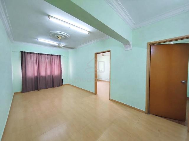 Aman Putra Apartment 1