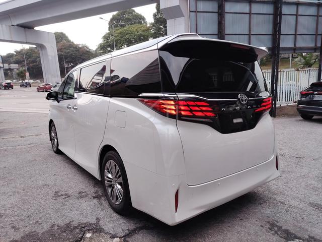 2023 Toyota Alphard 2.5 Z Moon Roof 6,000km 5A - 3