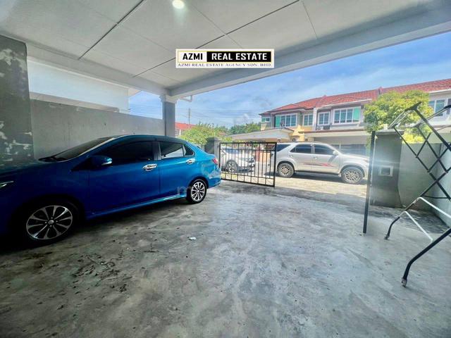 Double Storey Intermediate Terrace ,Unigarden, Kota Samarahan 1